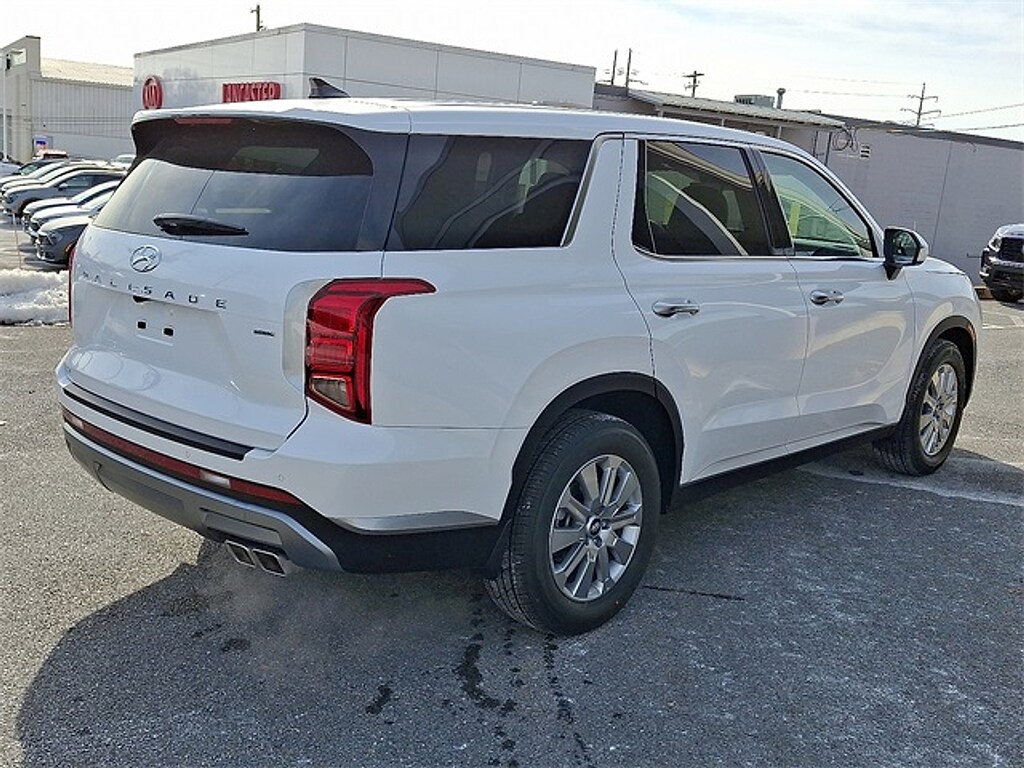Used 2025 Hyundai Palisade SE SUV
