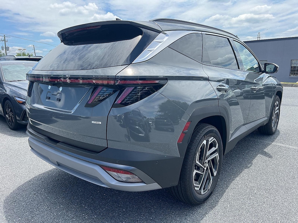 New 2026 Hyundai Tucson Limited AWD SUV