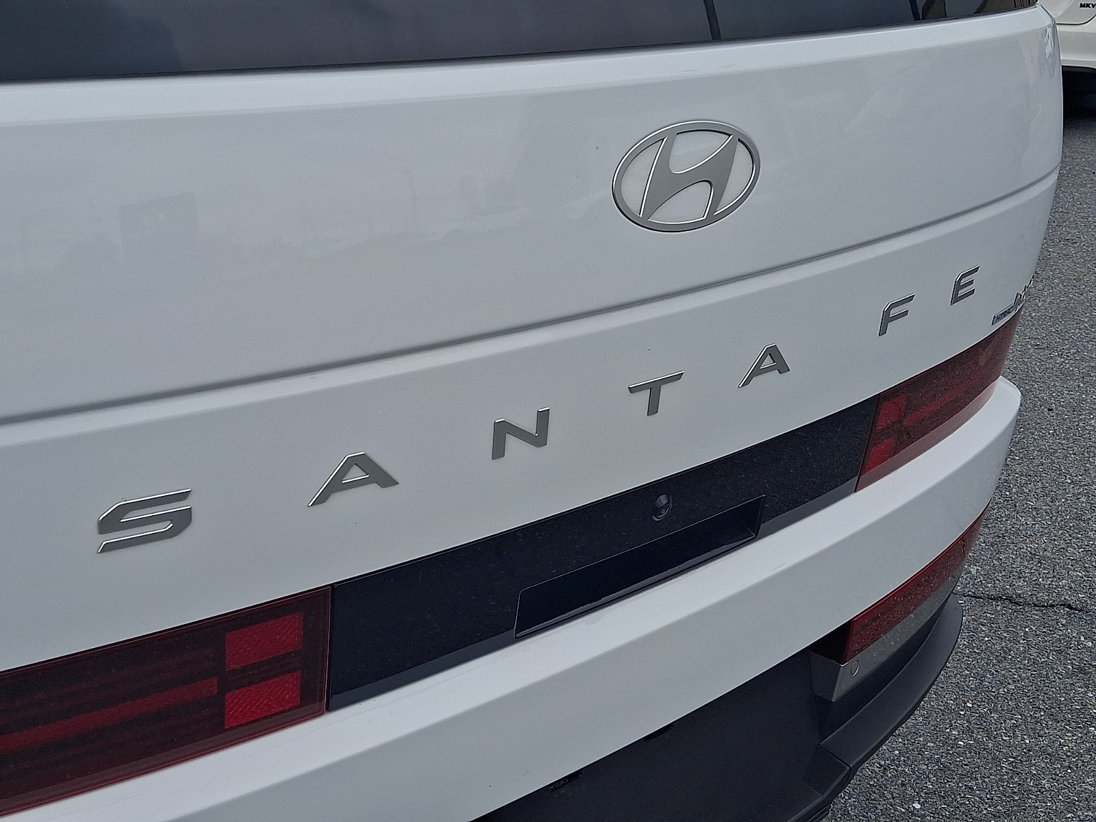 2026 Hyundai Santa Fe Limited - Photo 31