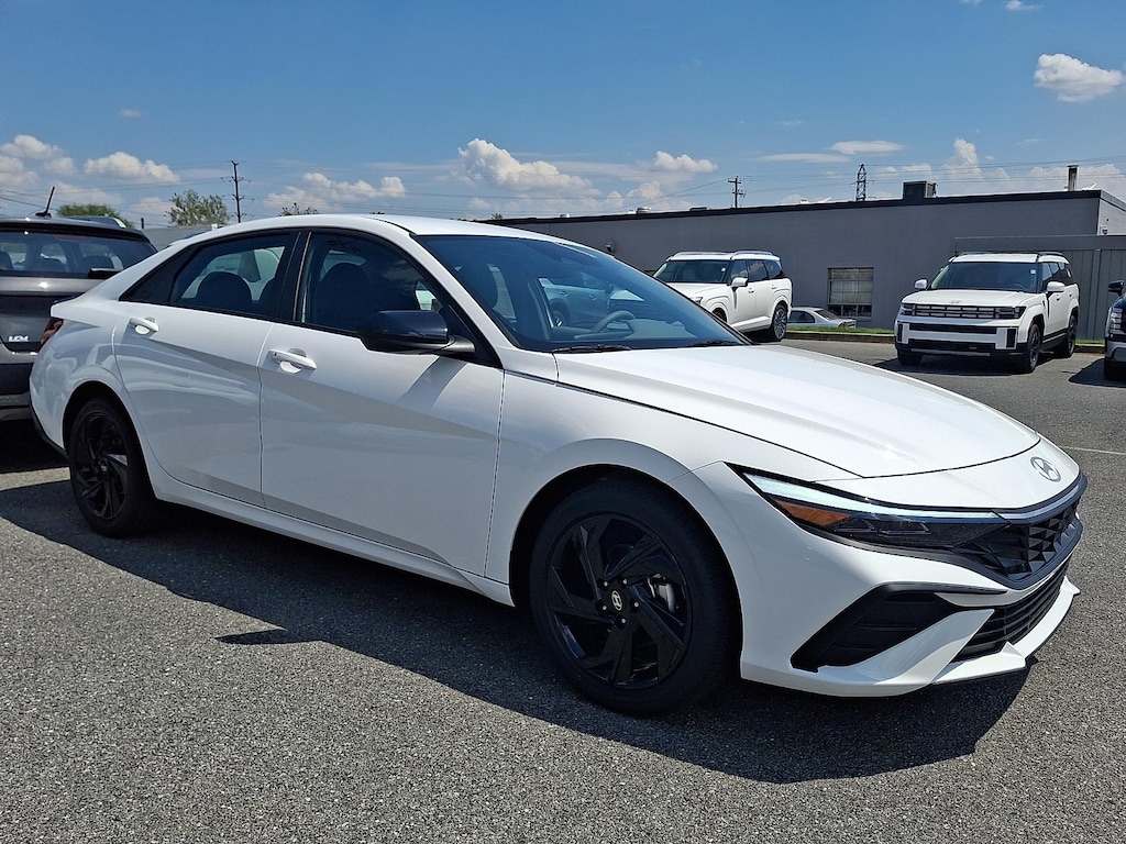 New 2026 Hyundai Elantra SEL Sport Sedan