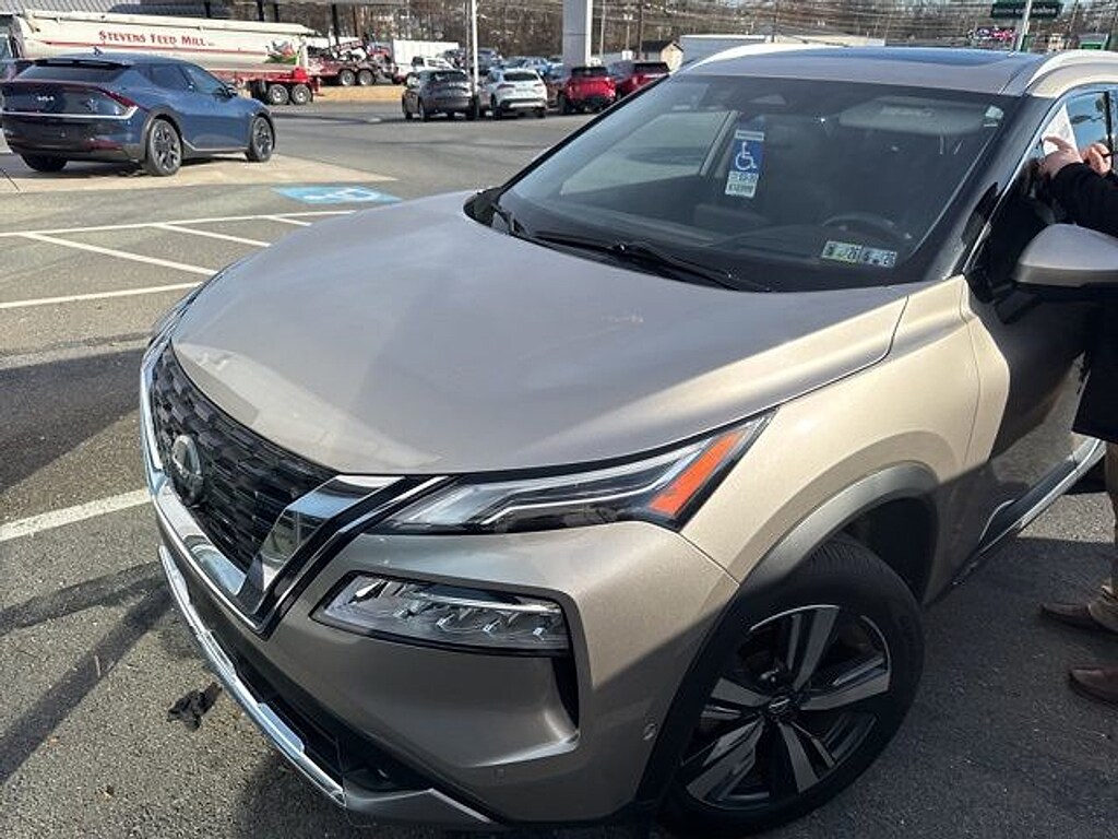 Used 2021 Nissan Rogue Platinum SUV