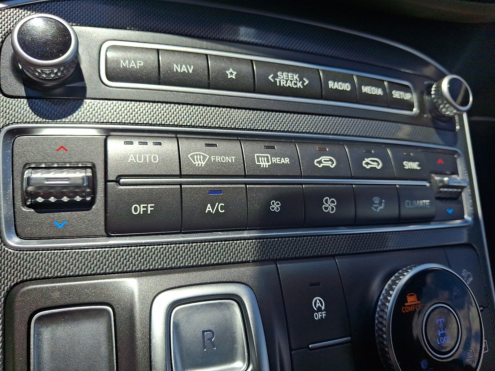 2023 Hyundai Santa Fe SEL - Photo 16