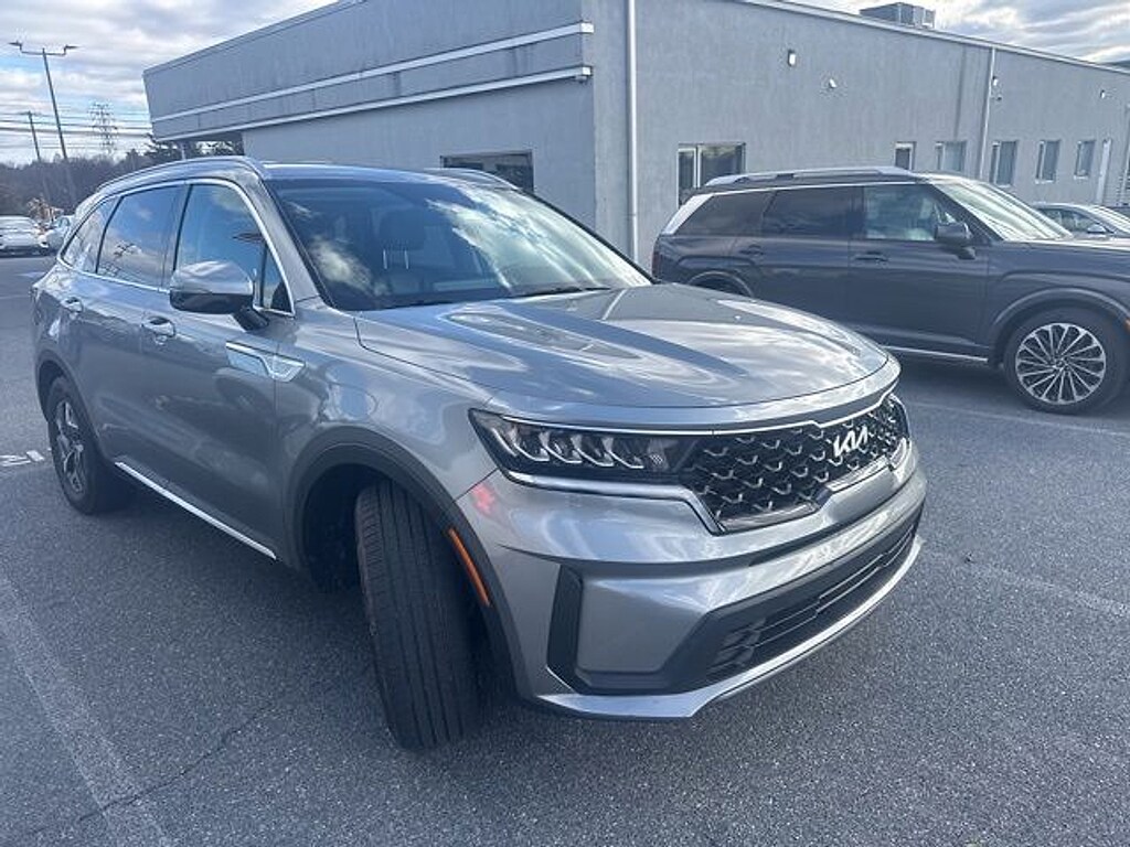 Used 2022 Kia Sorento Hybrid S SUV