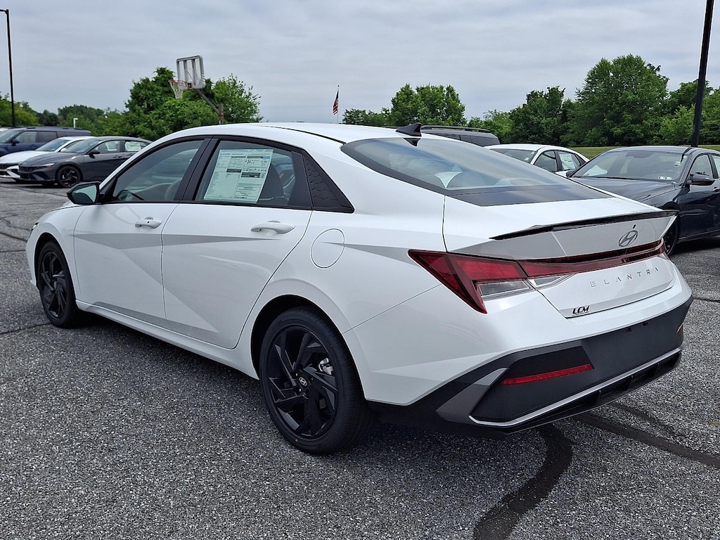 New 2026 Hyundai Elantra SEL Sport Sedan