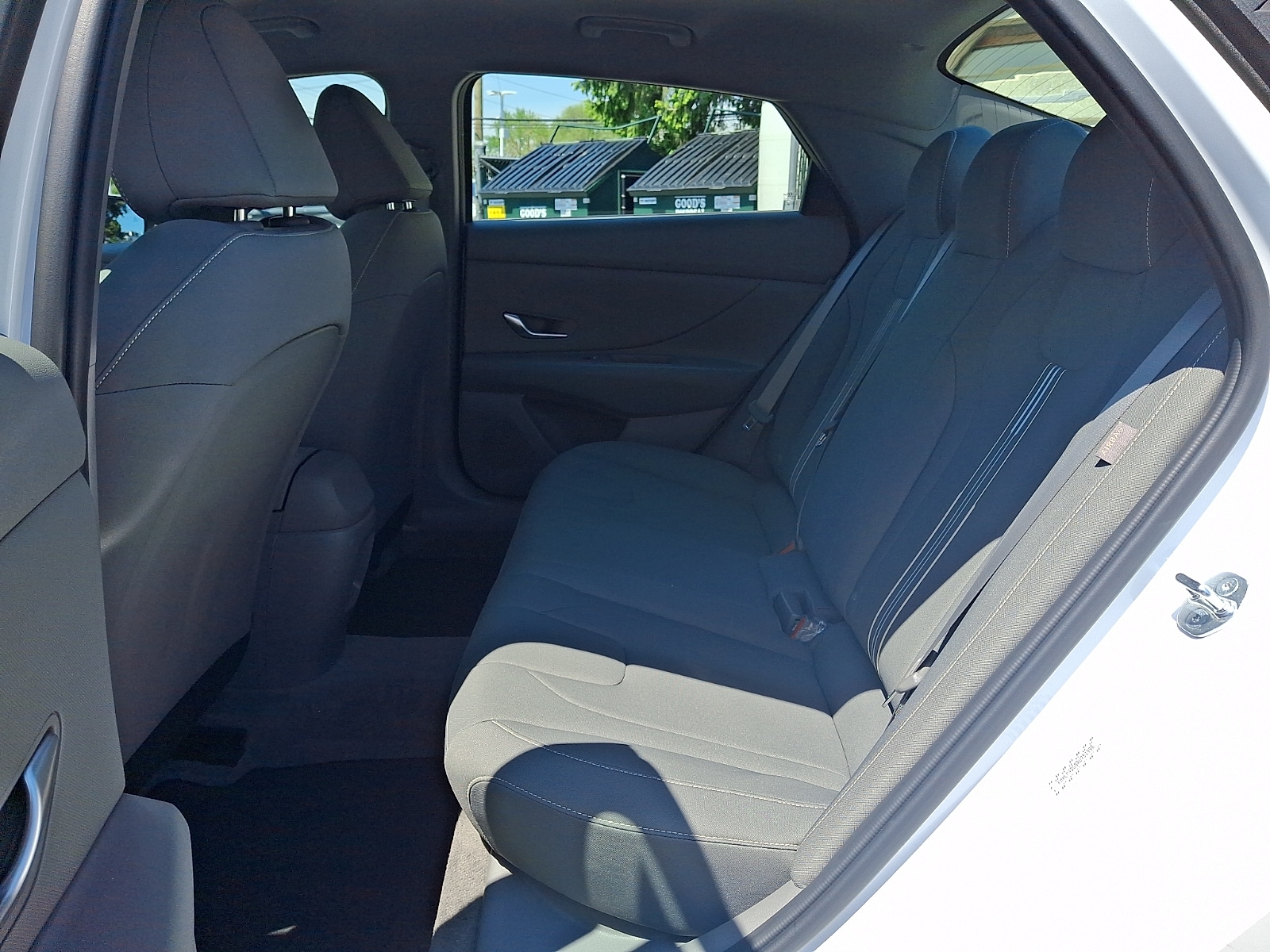 2024 Hyundai Elantra SEL - Photo 11