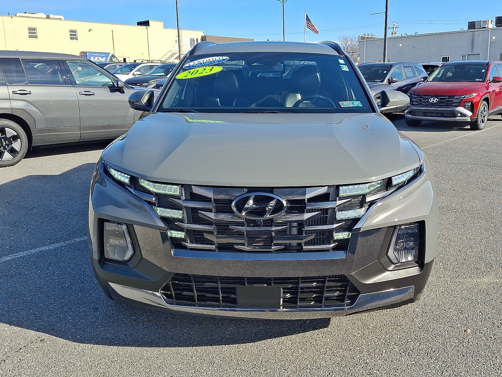 2023 Hyundai Santa Cruz Limited photo 2