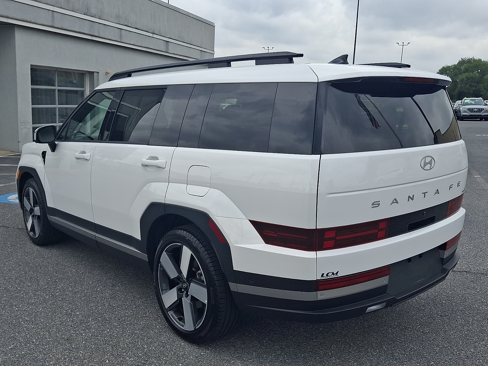 2026 Hyundai Santa Fe Limited - Photo 7