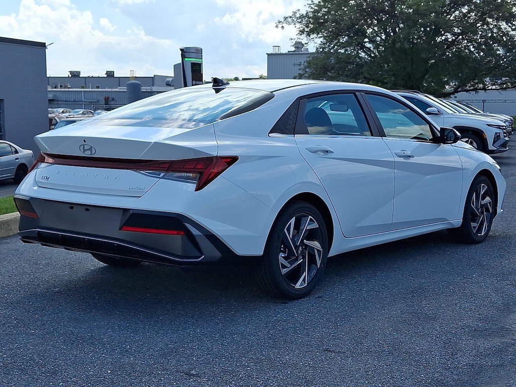 New 2026 Hyundai Elantra Limited Sedan