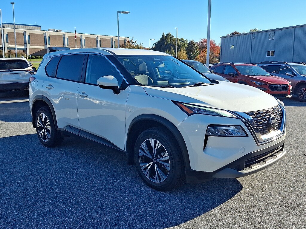 Used 2023 Nissan Rogue SV SUV