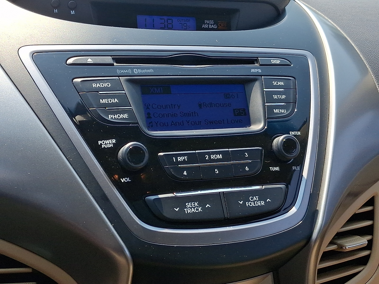 2013 Hyundai Elantra Limited - Photo 18