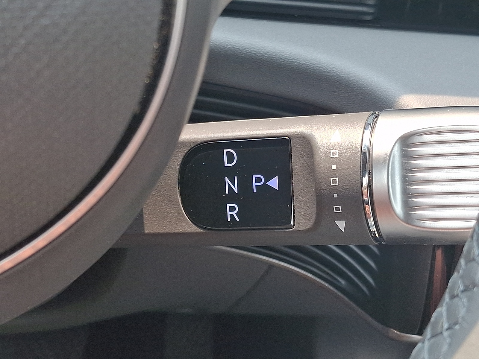 2023 Hyundai IONIQ 5 Limited - Photo 15