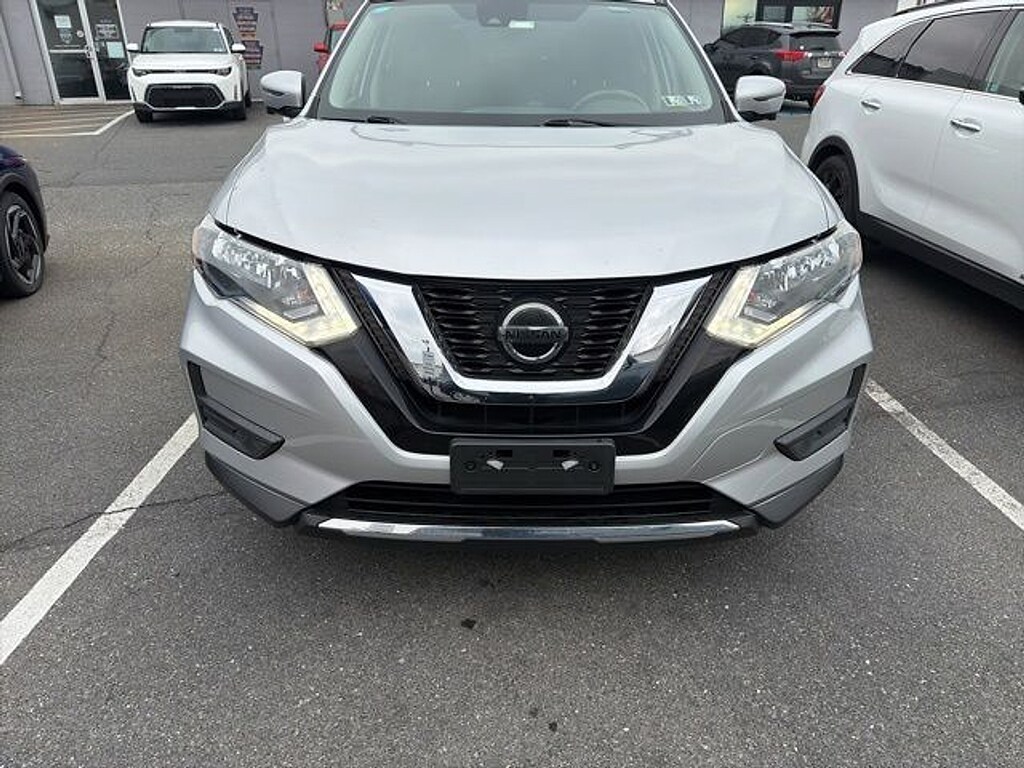 Used 2019 Nissan Rogue SV SUV