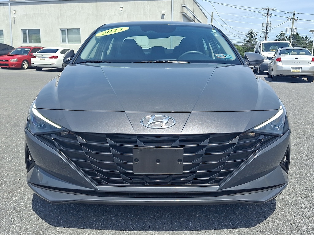 Used 2023 Hyundai Elantra SEL Sedan
