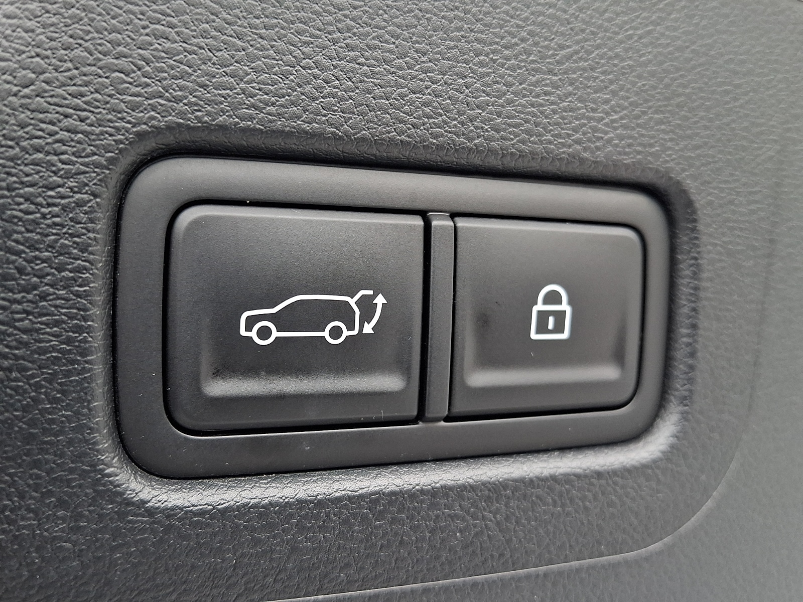 2026 Hyundai Santa Fe Limited - Photo 29