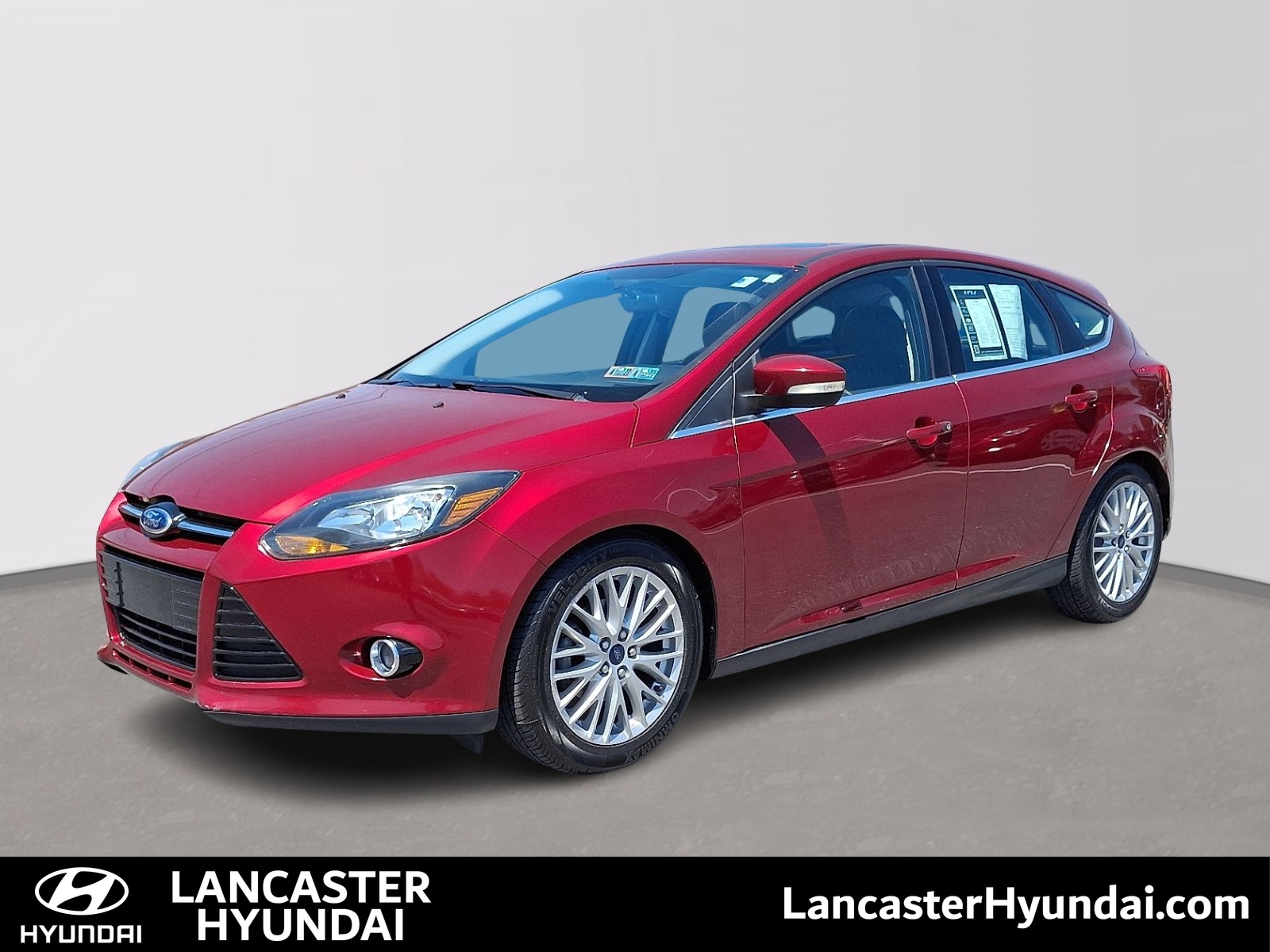 2014 Ford Focus 5 Door Hatch Titanium's photo