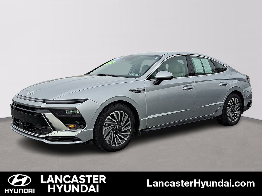 Used 2025 Hyundai Sonata Hybrid SEL Sedan