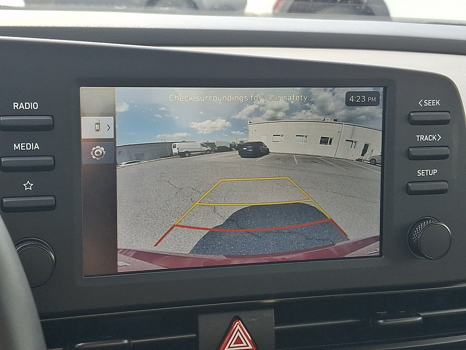 2025 Hyundai Elantra SEL - Photo 18