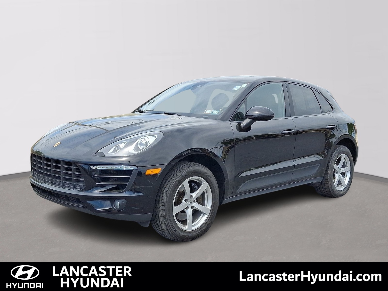 2017 Porsche Macan Base