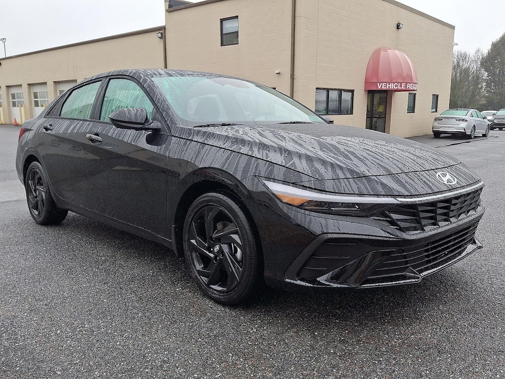 New 2026 Hyundai Elantra Hybrid SEL Sport Sedan