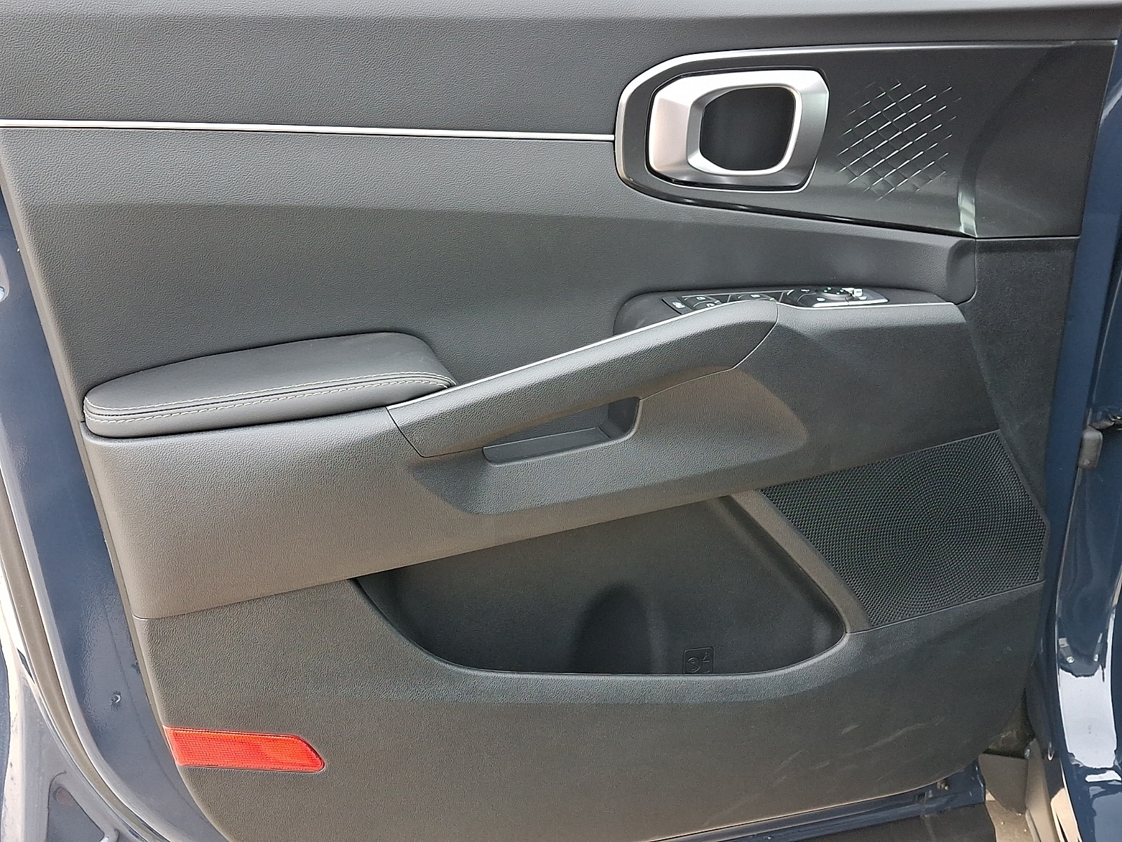2026 Kia Sorento S - Photo 8