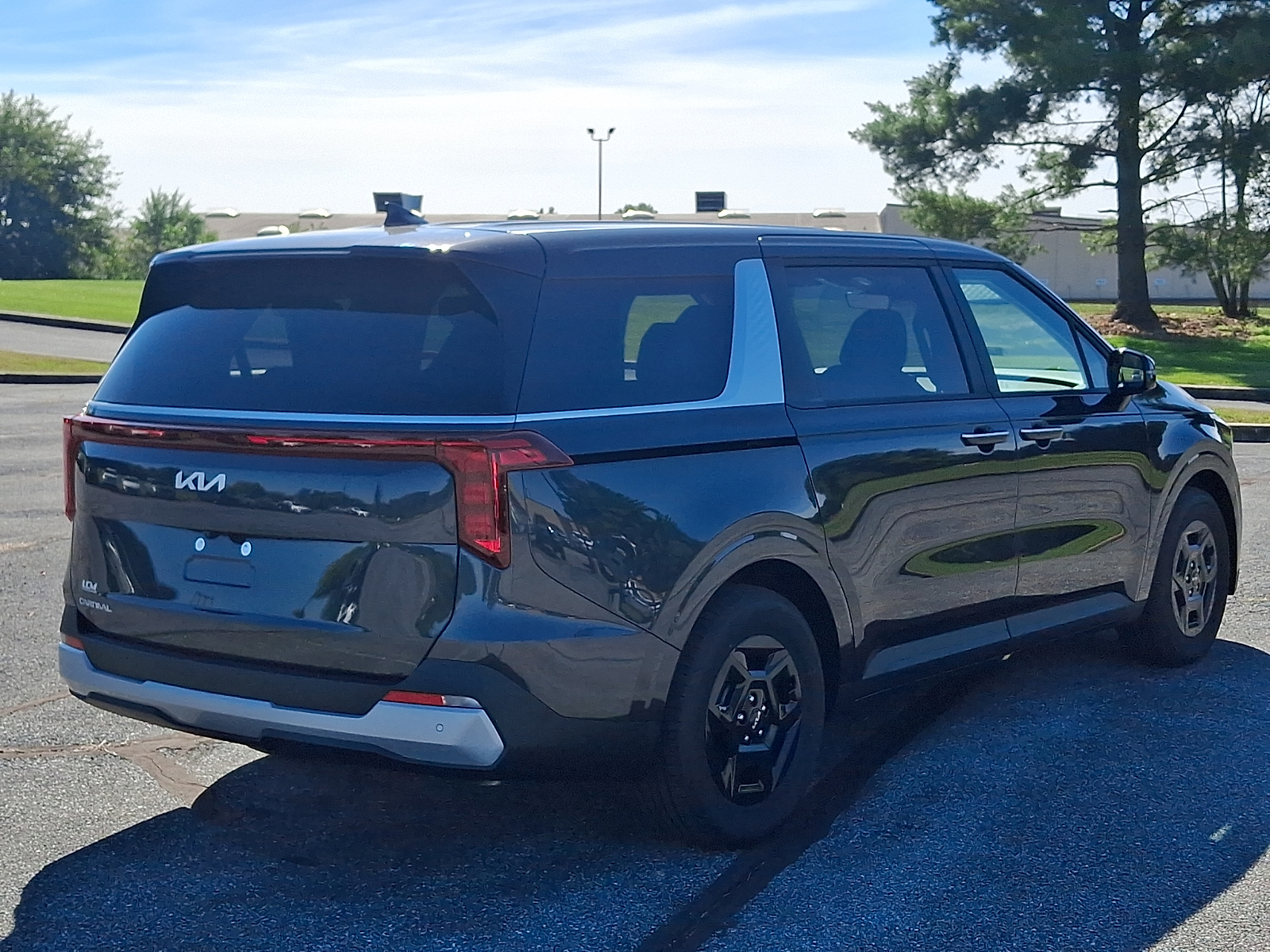 New 2027 Kia Carnival LX Van Passenger Van