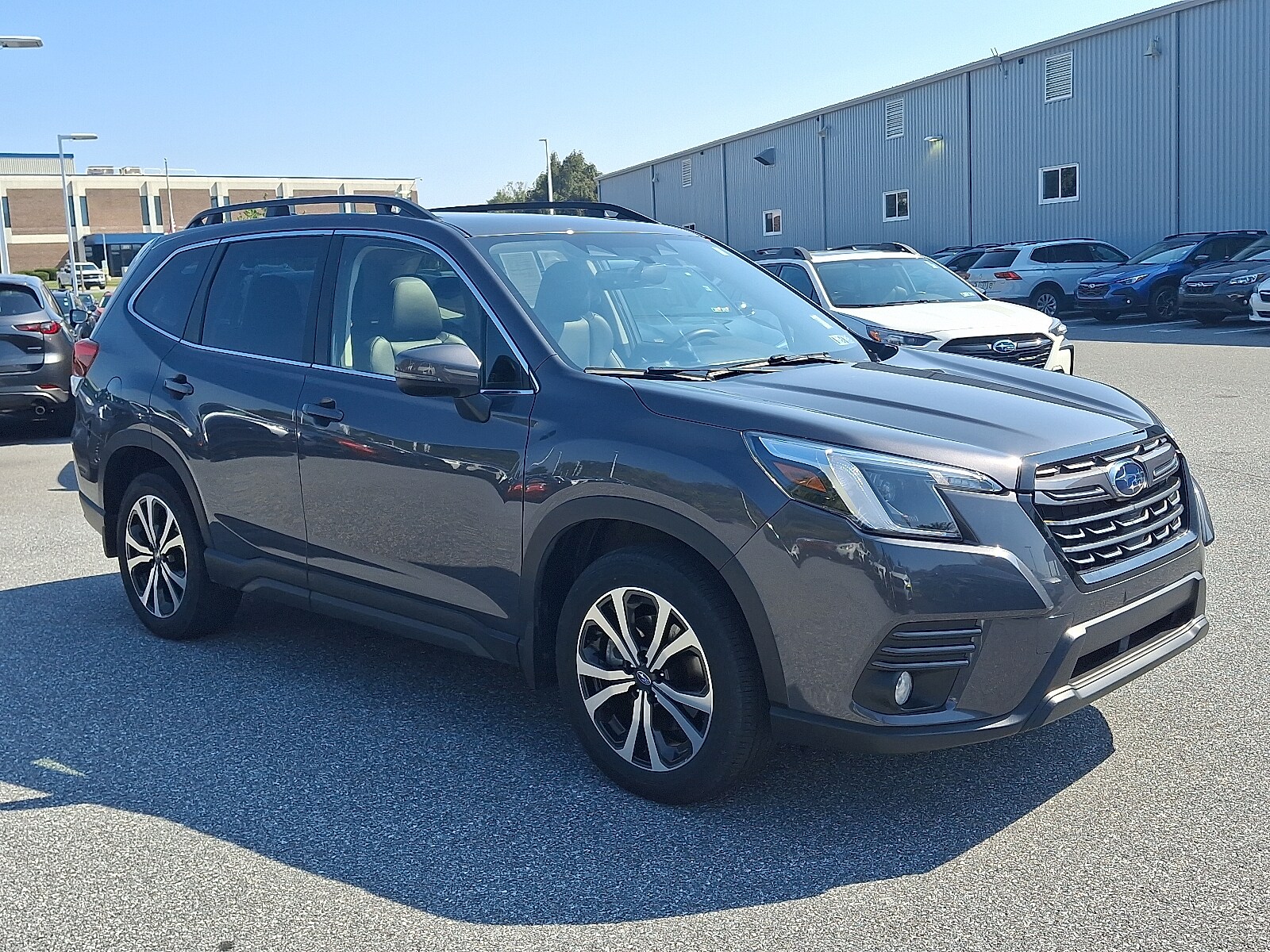 2023 Subaru Forester Limited photo 3