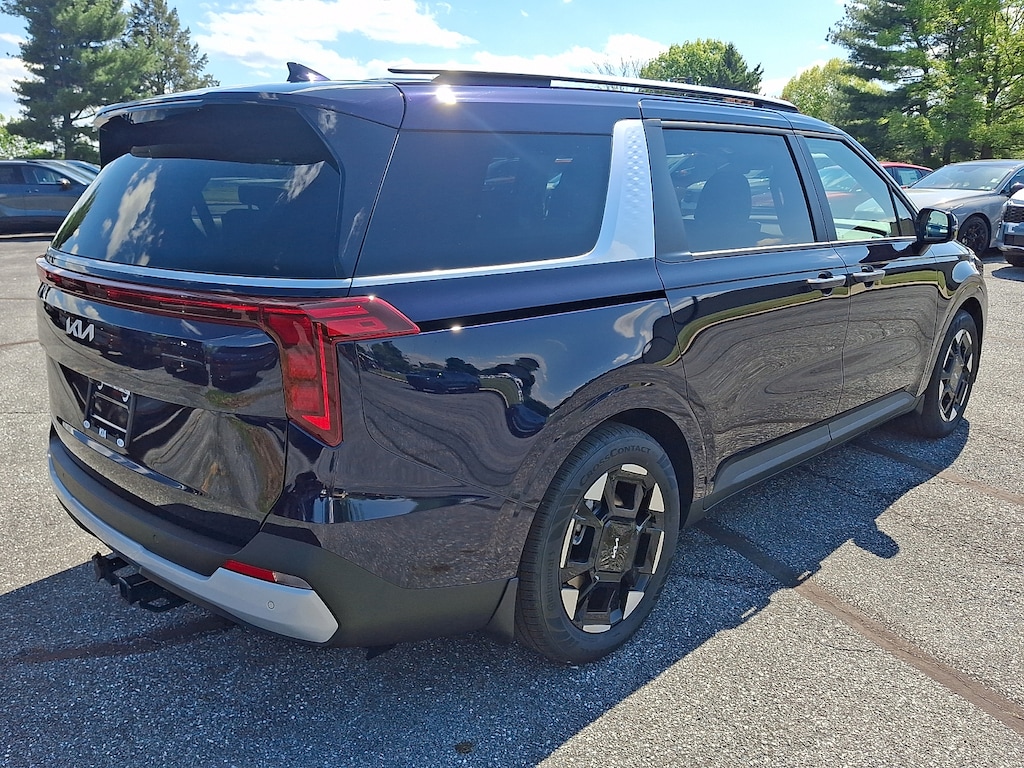 New 2026 Kia Carnival EX Van Passenger Van
