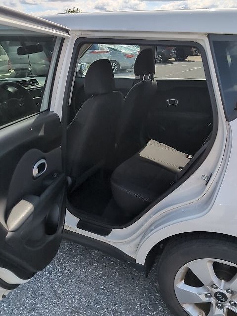 2018 Kia Soul Base photo 3