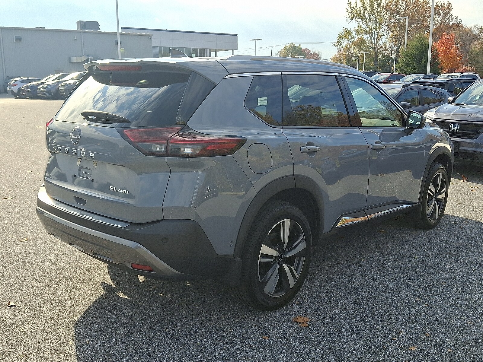 2023 Nissan Rogue SL AWD photo 4