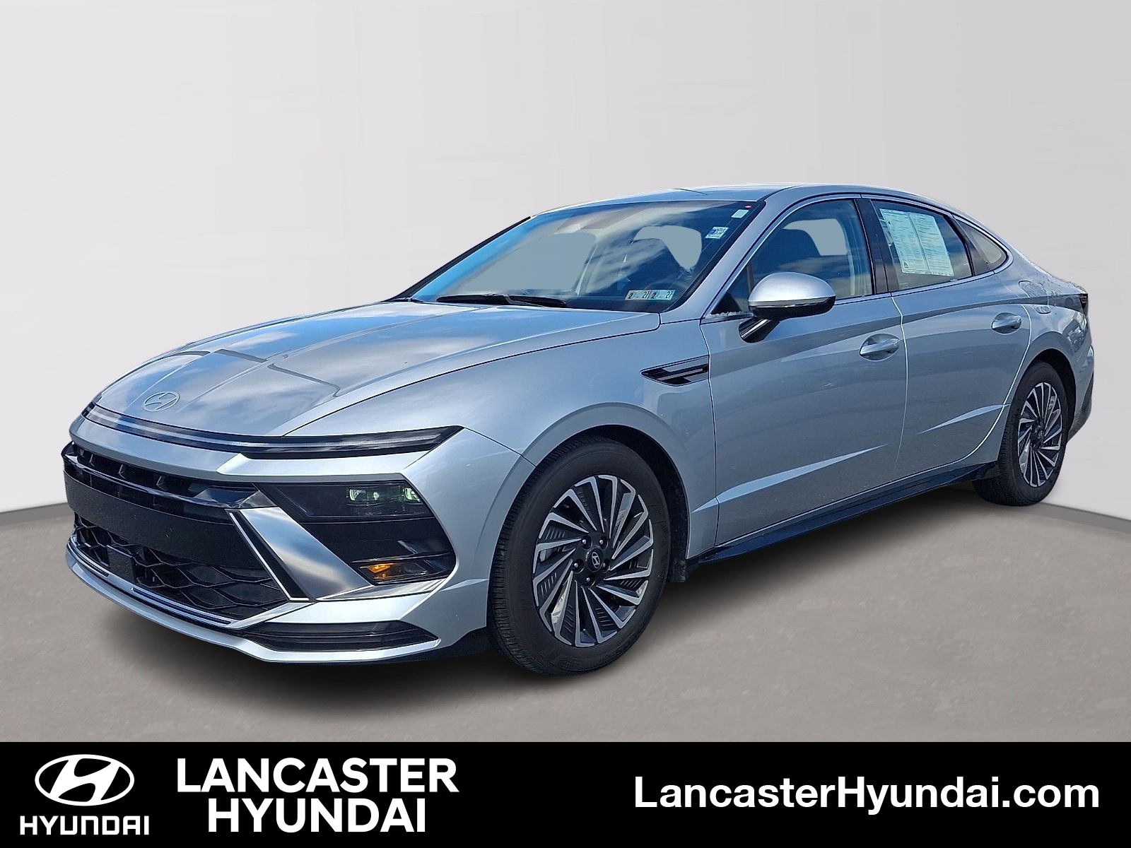 2025 Hyundai Sonata Hybrid Sedan 