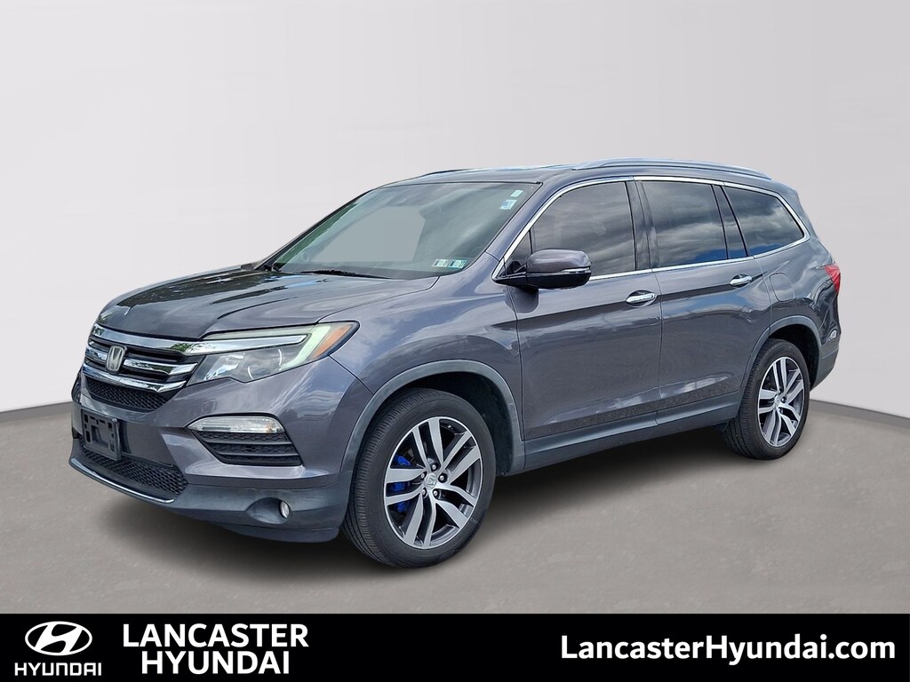 Used 2017 Honda Pilot Touring AWD SUV