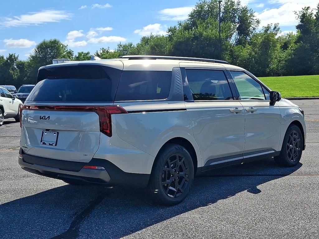 New 2027 Kia Carnival Hybrid SX Van Passenger Van