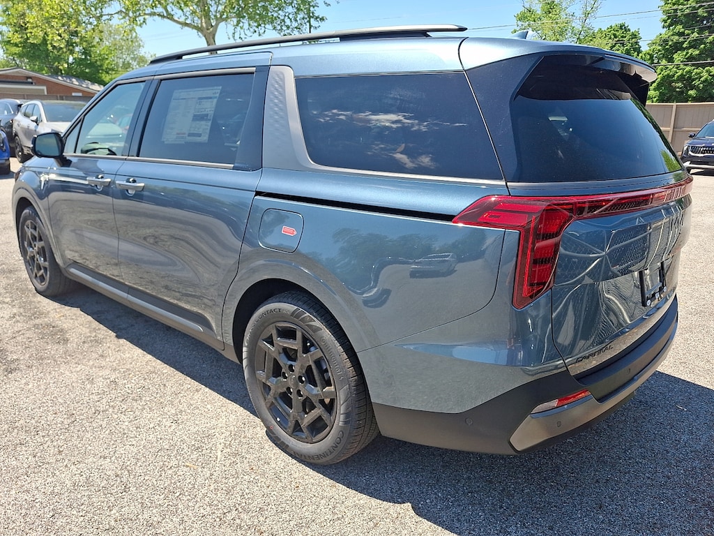 New 2026 Kia Carnival Hybrid SX Van Passenger Van