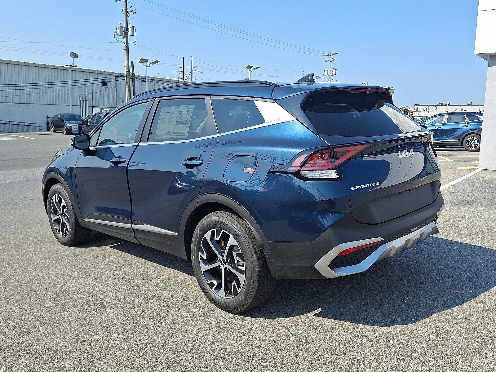2025 Kia Sportage Hybrid EX photo 4