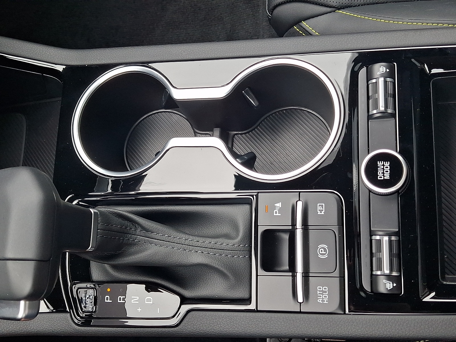 2026 Kia K5 GT - Photo 15
