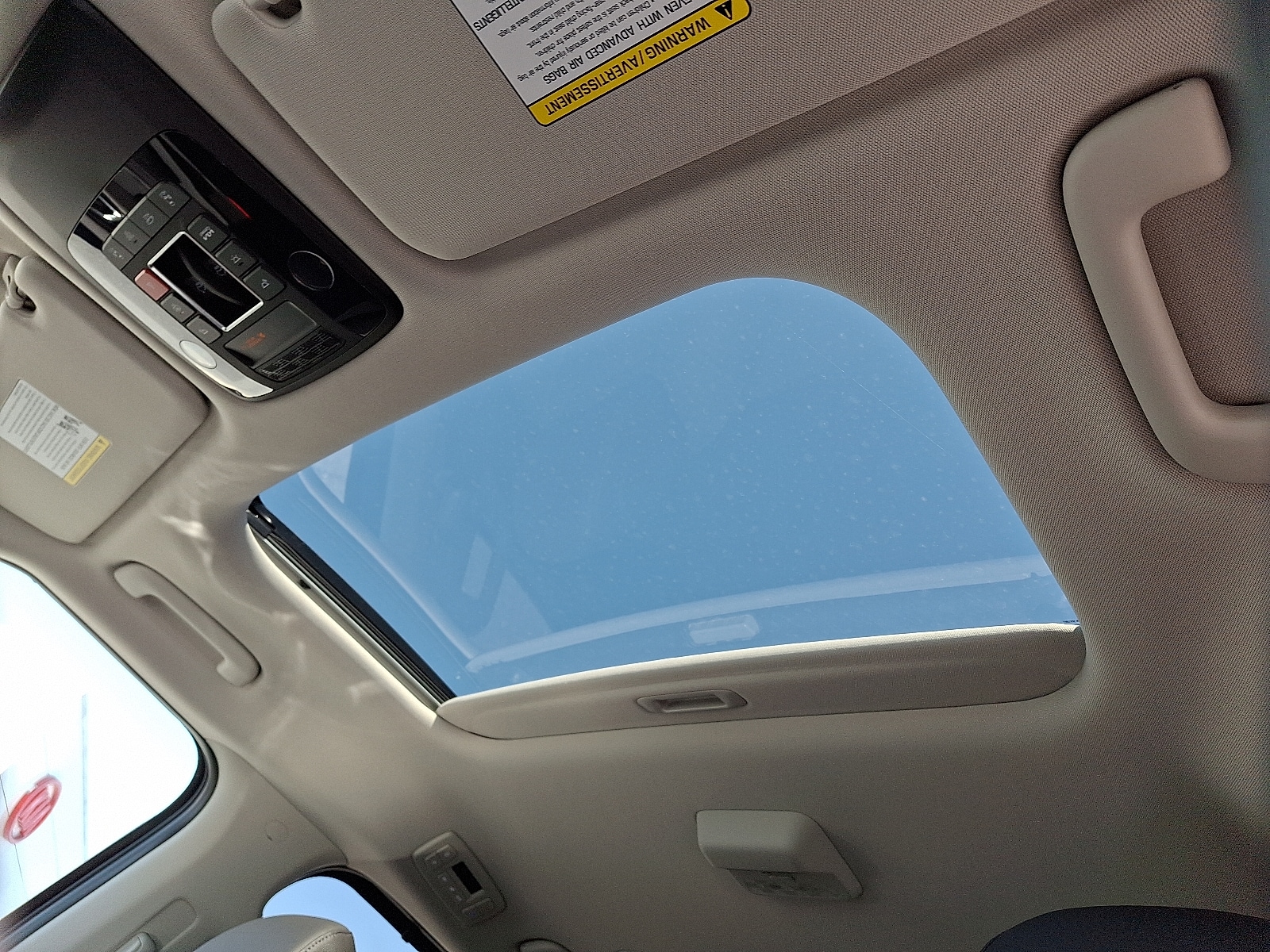 2025 Kia Carnival SX Prestige - Photo 10