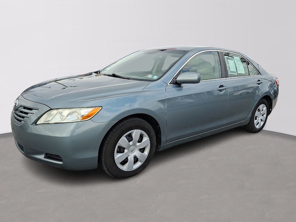 Used 2009 Toyota Camry LE Sedan