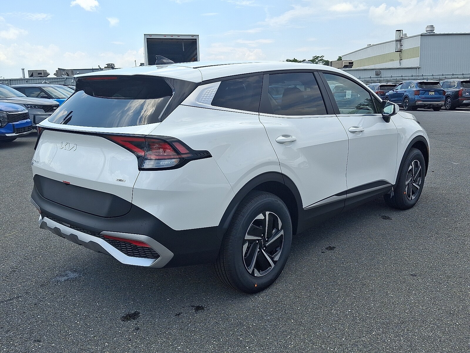 2025 Kia Sportage Hybrid LX photo 3