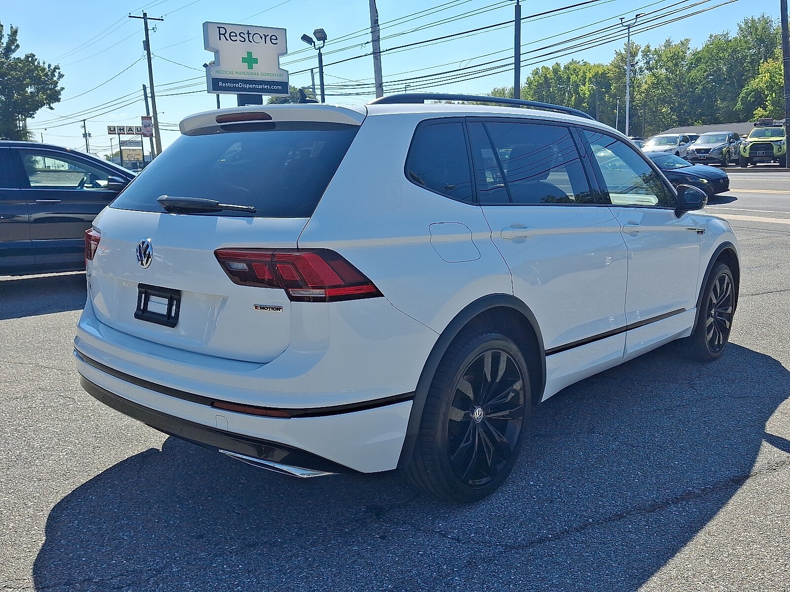 2021 Volkswagen Tiguan SE R-Line Black photo 3