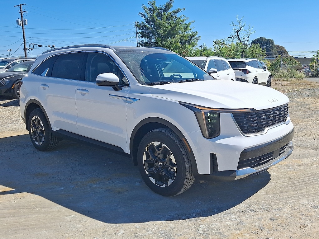 New 2026 Kia Sorento S SUV