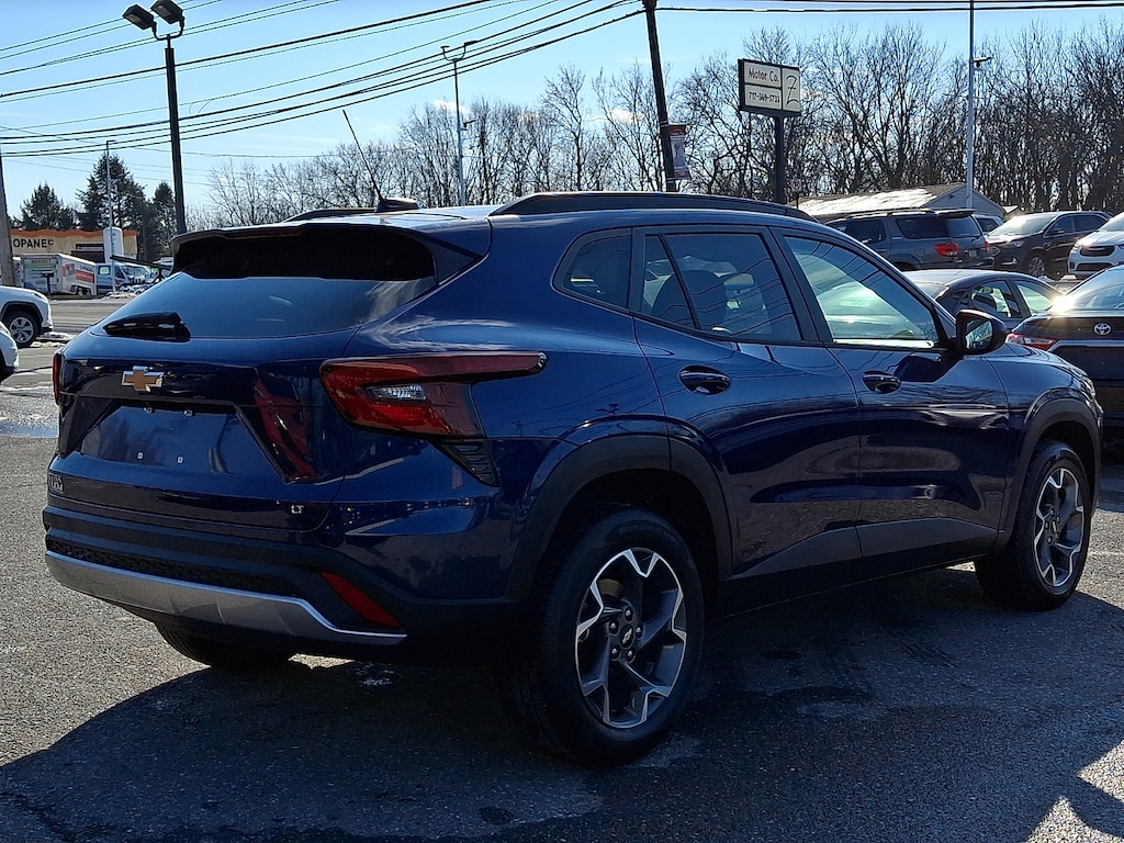 Used 2024 Chevrolet Trax LT SUV