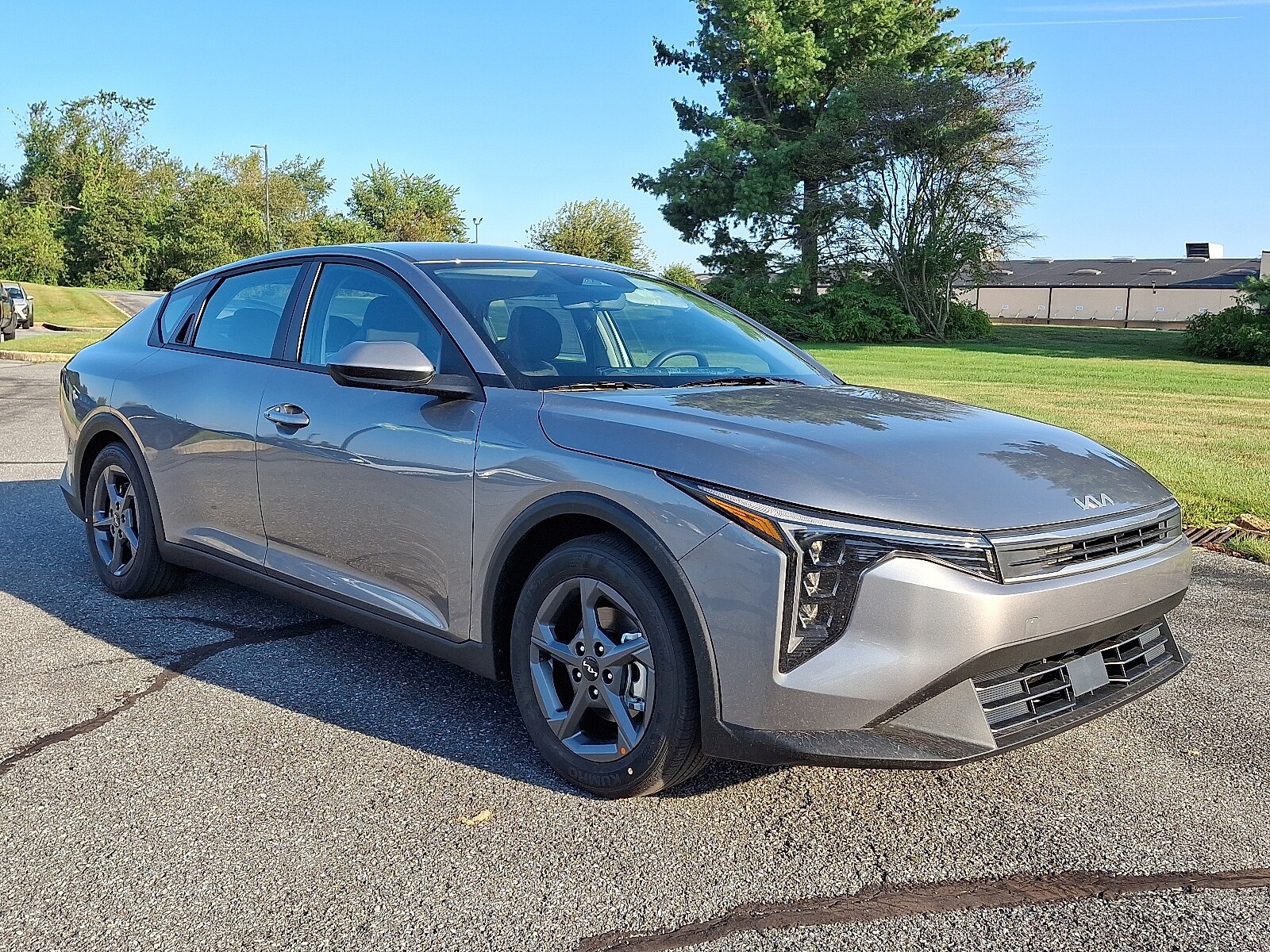 2025 Kia K4 LXS photo 3