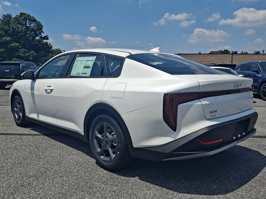 New 2026 Kia K4 LXS Sedan