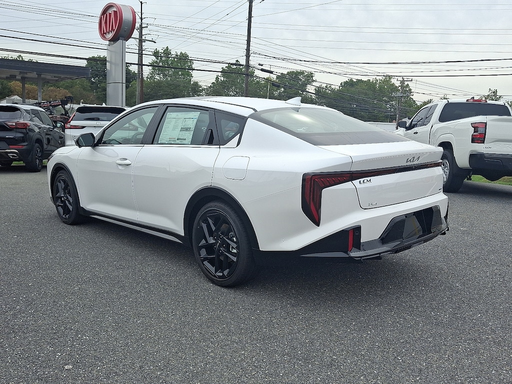 New 2025 Kia K4 GT-Line Turbo Sedan