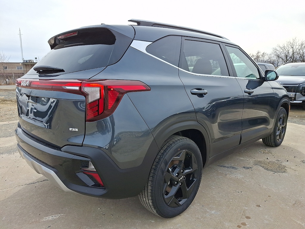 New 2026 Kia Seltos EX SUV