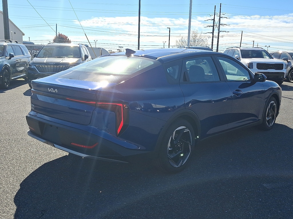 New 2025 Kia K4 EX Sedan