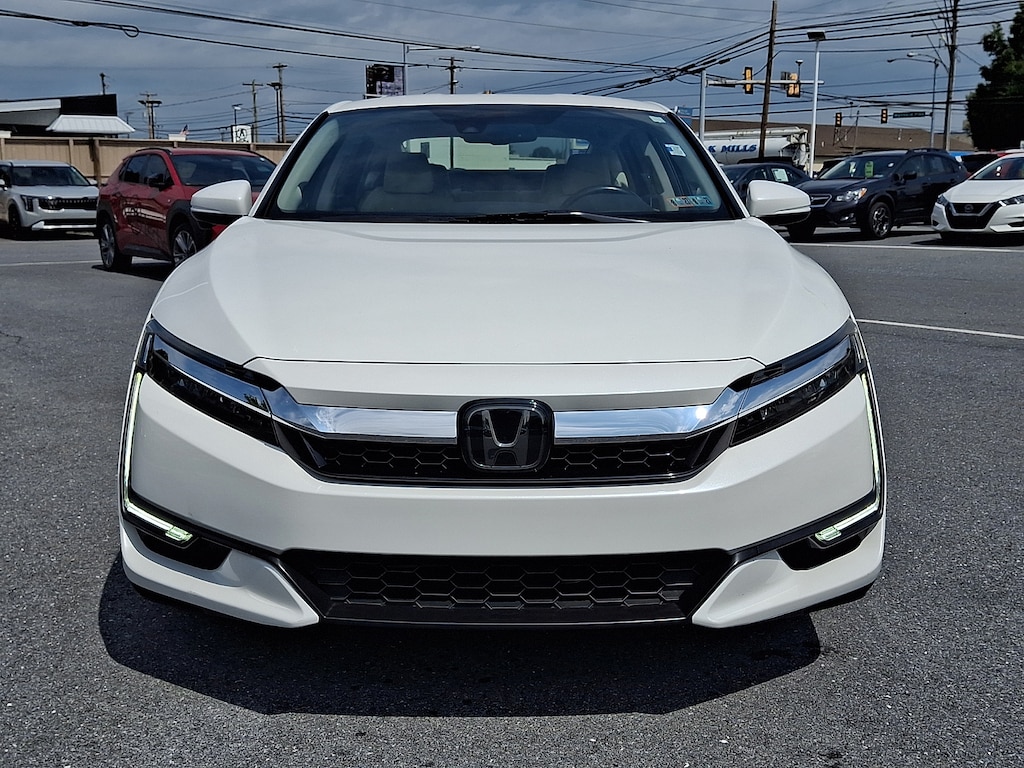 Used 2018 Honda Clarity Plug-In Hybrid Touring Sedan