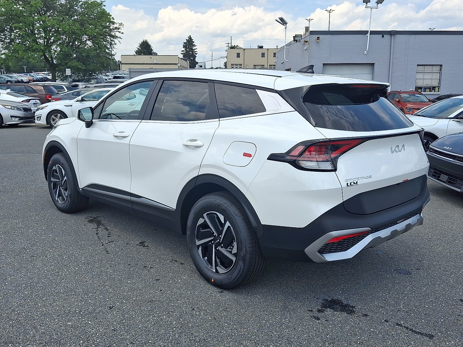 2025 Kia Sportage Hybrid LX photo 4