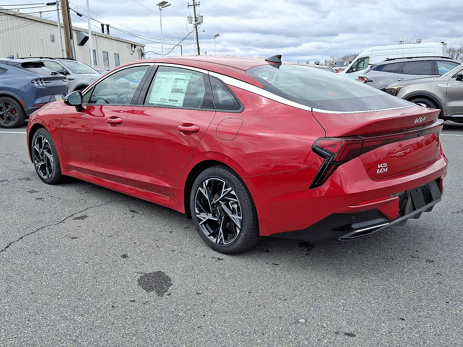 2025 Kia K5 GT-Line photo 4
