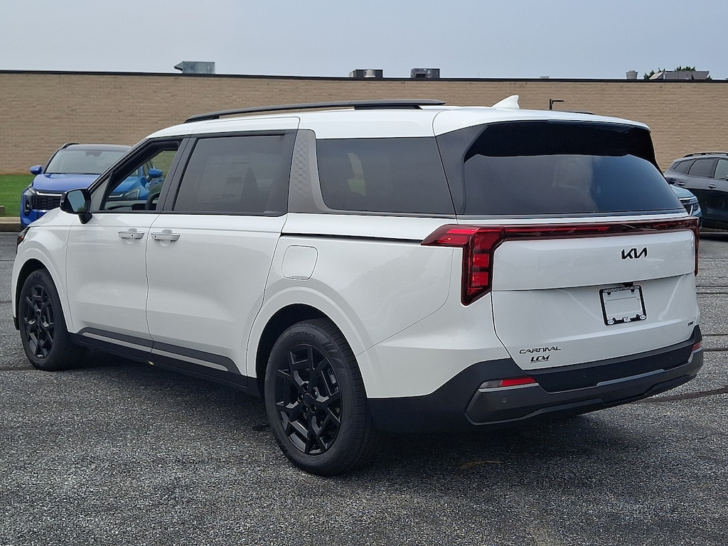 New 2027 Kia Carnival Hybrid EX Van Passenger Van